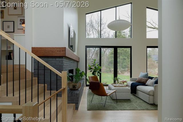 4720 Dover Road, Bloomfield Hills, MI 48304