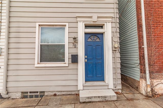70 S 11th St, South Side, PA 15203