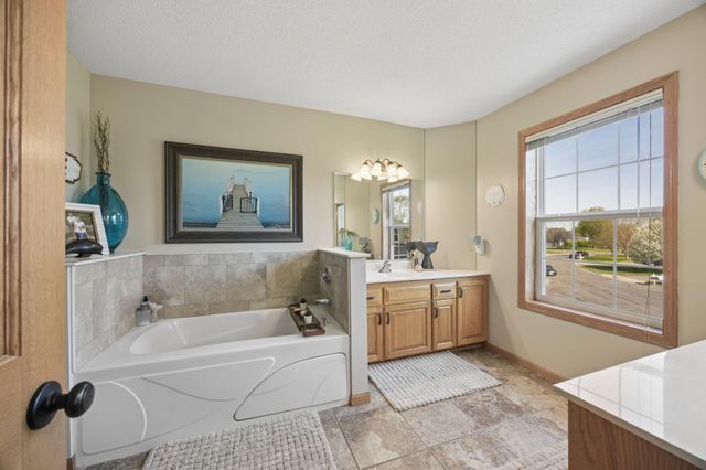 609 20th Avenue N, Sartell, MN 56377