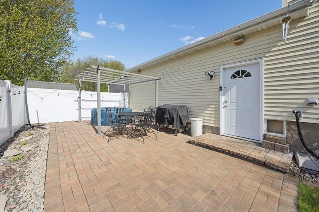 609 20th Avenue N, Sartell, MN 56377