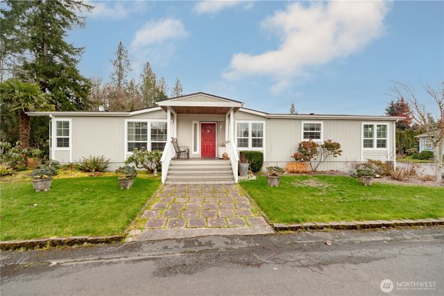 6680 NE Aquarius Lane, Bremerton, WA 98311