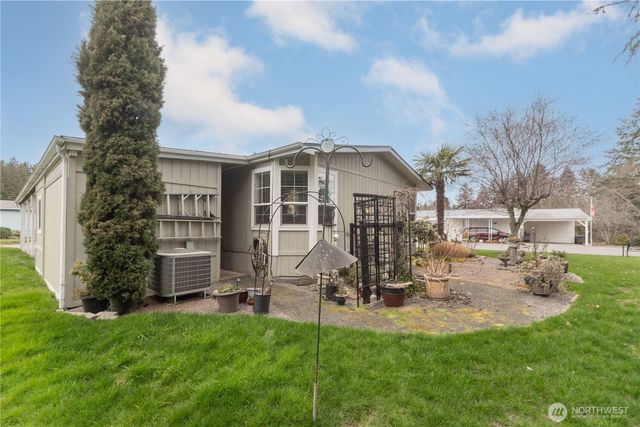 6680 NE Aquarius Lane, Bremerton, WA 98311