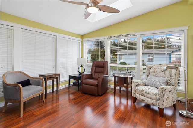 6680 NE Aquarius Lane, Bremerton, WA 98311