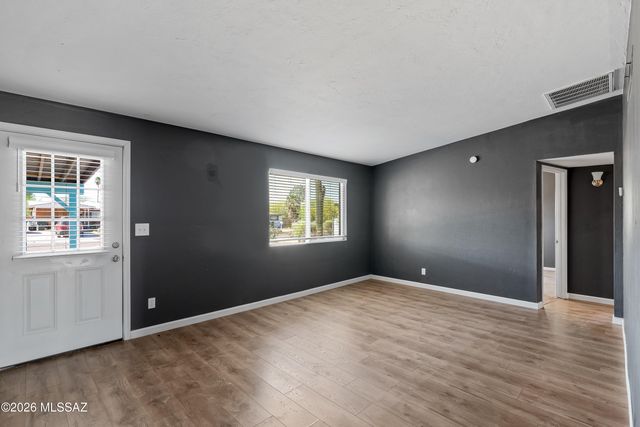 843 E Alturas Street, Tucson, AZ 85719