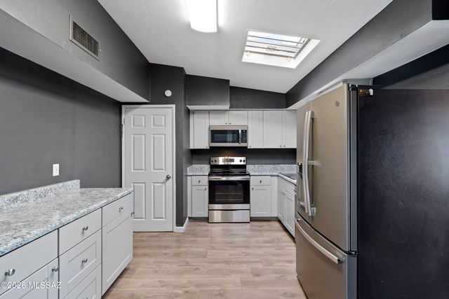 843 E Alturas Street, Tucson, AZ 85719