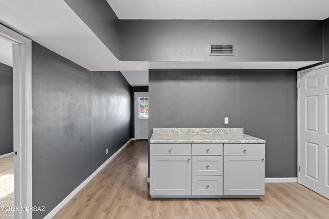 843 E Alturas Street, Tucson, AZ 85719