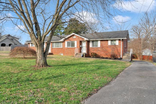 218 Cumberland Cir, Nashville, TN 37214