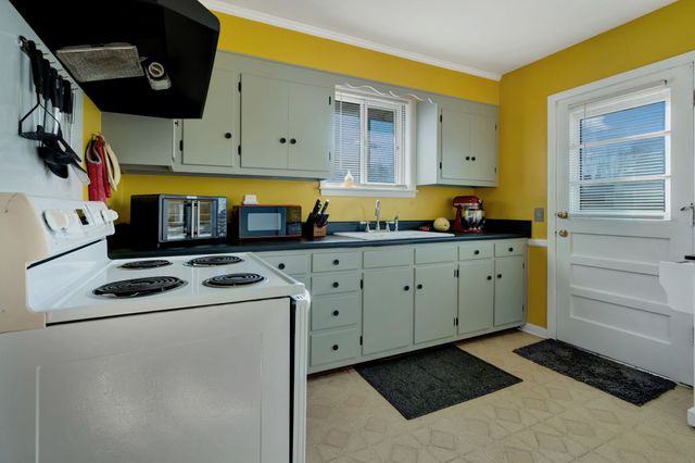 218 Cumberland Cir, Nashville, TN 37214