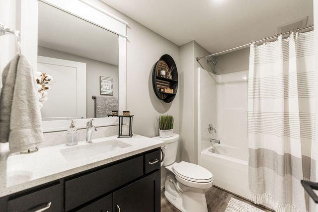 8 Briden Lane 8, Sycamore, IL 60178