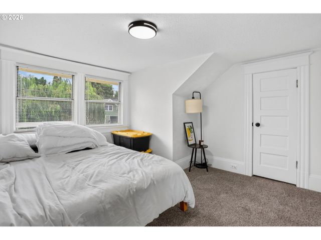 4836 N ALBINA Ave, Portland, OR 97217