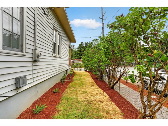 4836 N ALBINA Ave, Portland, OR 97217