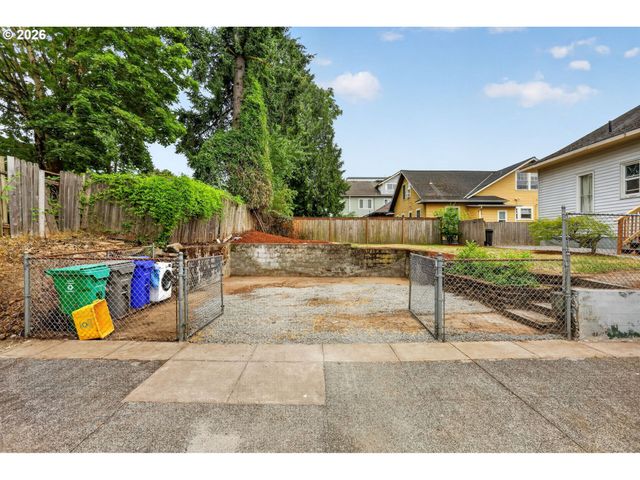 4836 N ALBINA Ave, Portland, OR 97217