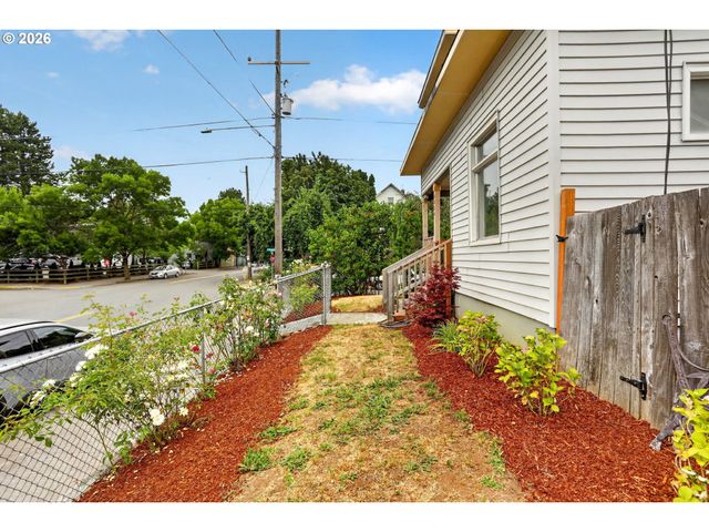 4836 N ALBINA Ave, Portland, OR 97217