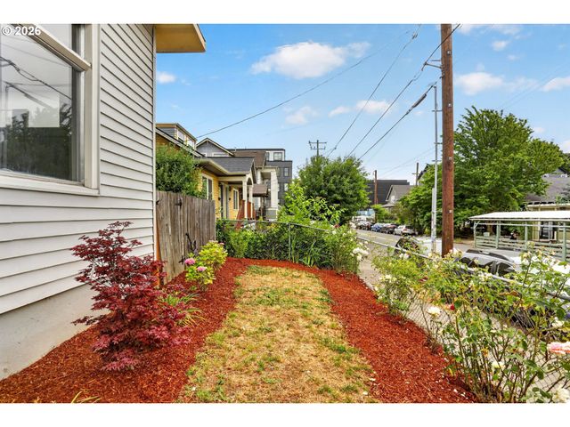 4836 N ALBINA Ave, Portland, OR 97217