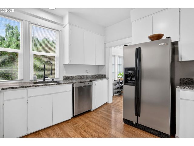 4836 N ALBINA Ave, Portland, OR 97217