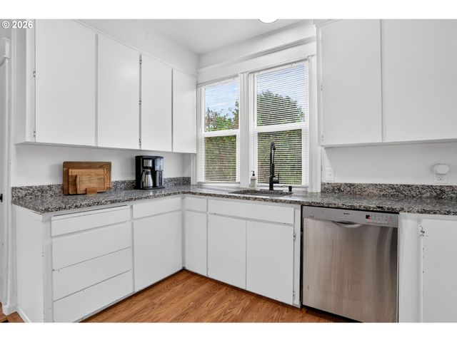 4836 N ALBINA Ave, Portland, OR 97217