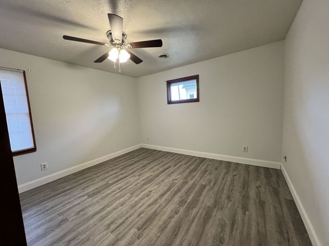 1525 Spruce Street, Murphysboro, IL 62966