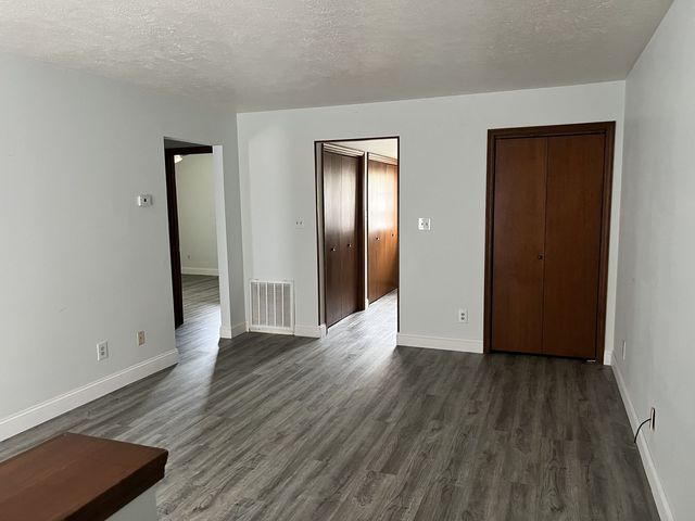 1525 Spruce Street, Murphysboro, IL 62966