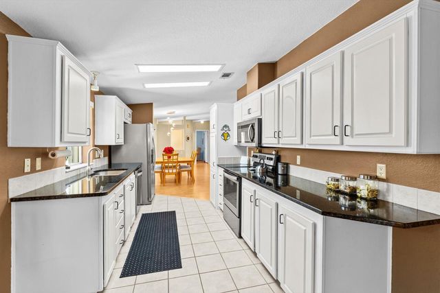 8162 13th Hole Drive, Port St Lucie, FL 34952