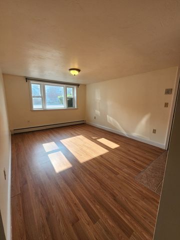 20 Miller St 2, Quincy, MA 02169