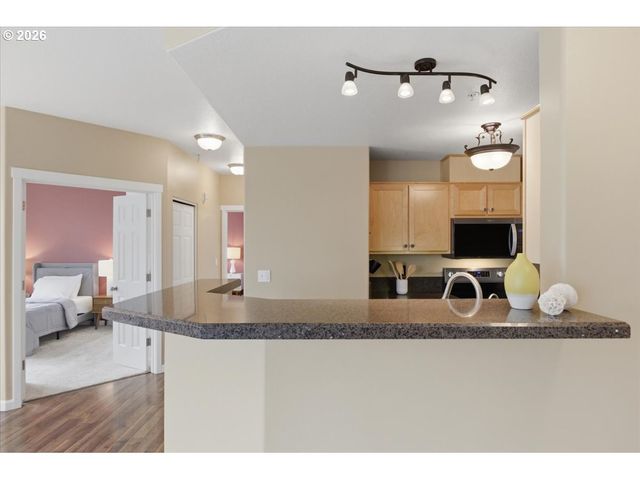 1807 Ne 101ST Ave, Hillsboro, OR 97006