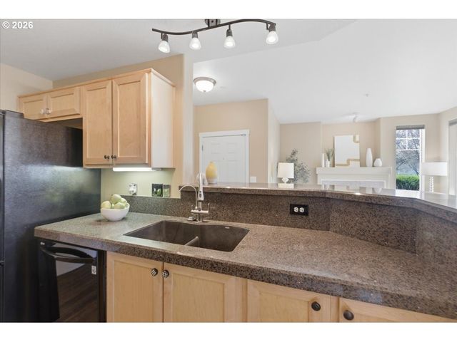 1807 Ne 101ST Ave, Hillsboro, OR 97006