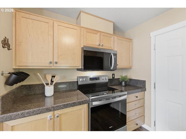 1807 Ne 101ST Ave, Hillsboro, OR 97006