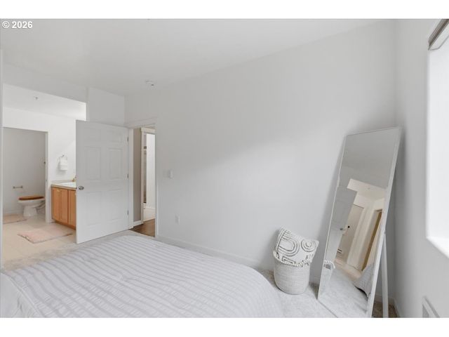 1807 Ne 101ST Ave, Hillsboro, OR 97006