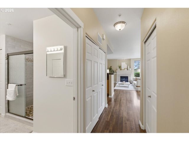 1807 Ne 101ST Ave, Hillsboro, OR 97006