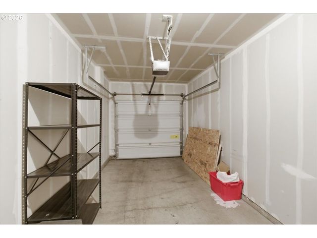 1807 Ne 101ST Ave, Hillsboro, OR 97006