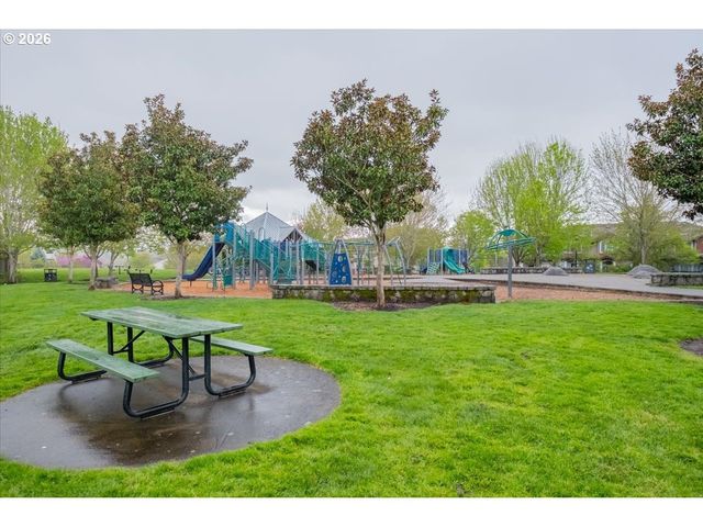 1807 Ne 101ST Ave, Hillsboro, OR 97006