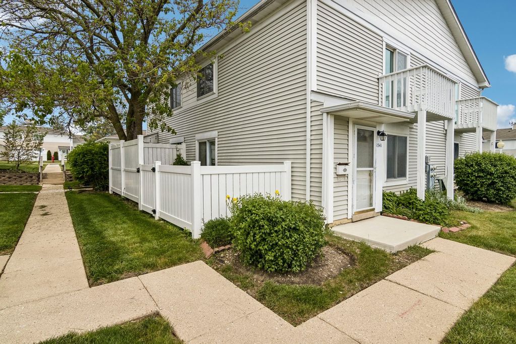 Image 1 of property listing at 1541 Cornell Place 0, Hoffman Estates, IL 60169