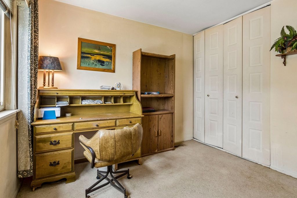 Image 14 of property listing at 1541 Cornell Place 0, Hoffman Estates, IL 60169