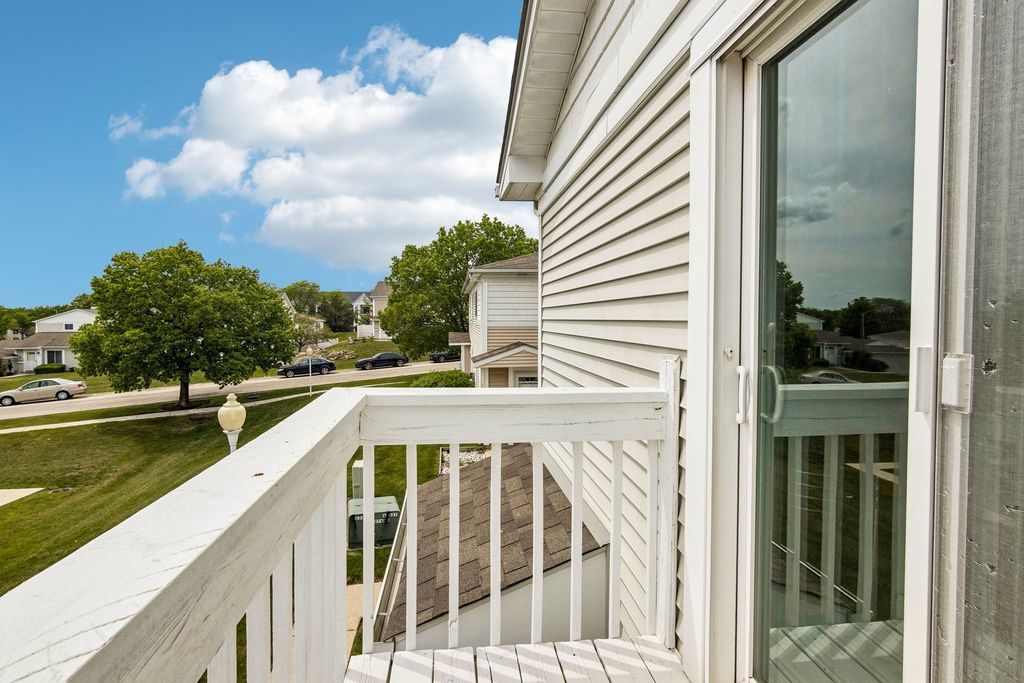 Image 18 of property listing at 1541 Cornell Place 0, Hoffman Estates, IL 60169