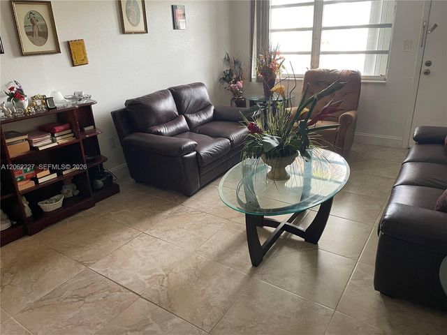 20120 NE 2nd Avenue W28, Miami Gardens, FL 33179
