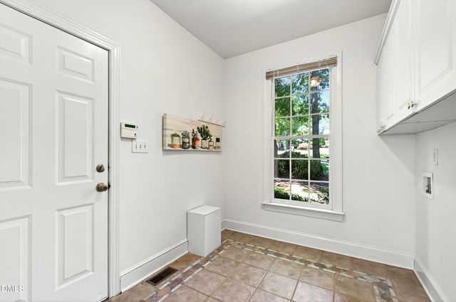 2721 Glassman Lane, Raleigh, NC 27606