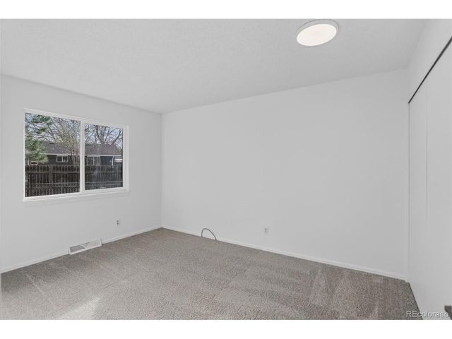 1820 Meadow Ln, Longmont, CO 80501