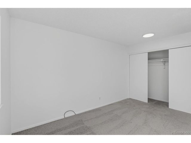 1820 Meadow Ln, Longmont, CO 80501