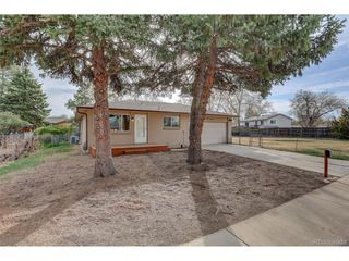 1820 Meadow Ln, Longmont, CO 80501