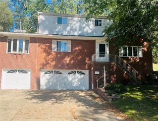 324 Sharon Dr., Forest Hills Boro, PA 15221