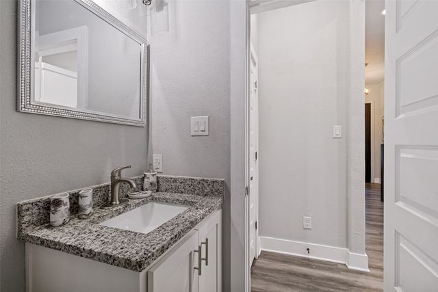 7909 Ivory Lane, Dallas, TX 75216
