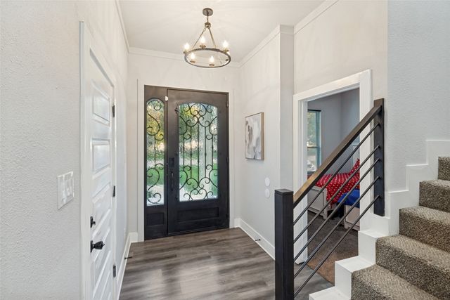 7909 Ivory Lane, Dallas, TX 75216