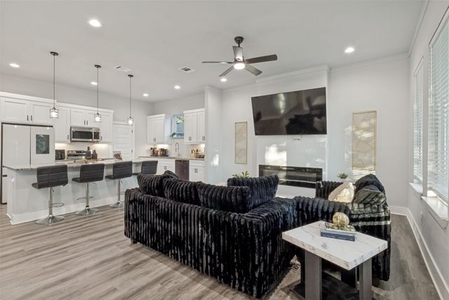 7909 Ivory Lane, Dallas, TX 75216