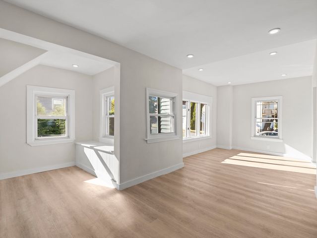 6 Solferino Street, Worcester, MA 01604
