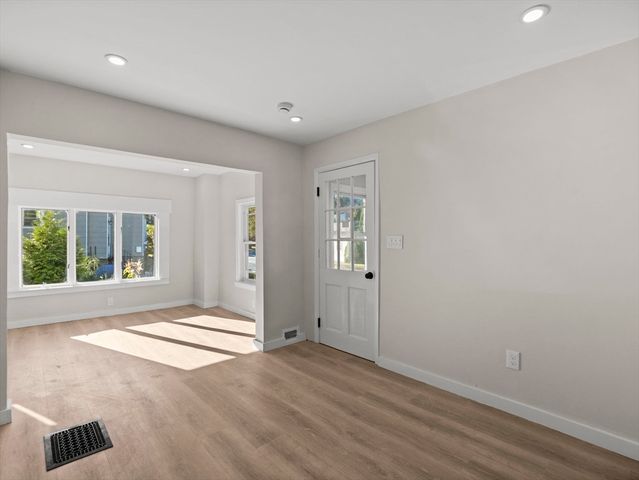 6 Solferino Street, Worcester, MA 01604