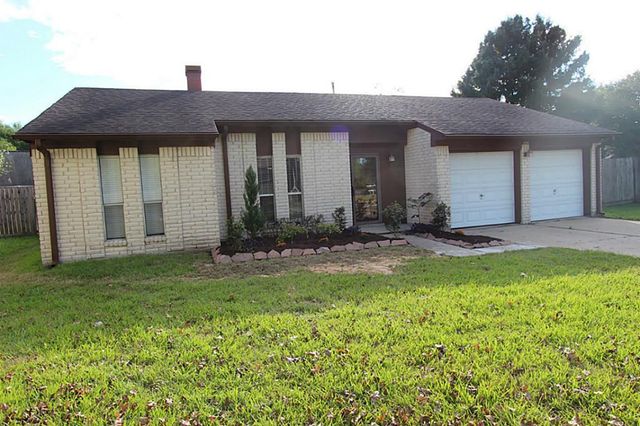 4330 Maple Cross, Pasadena, TX 77505