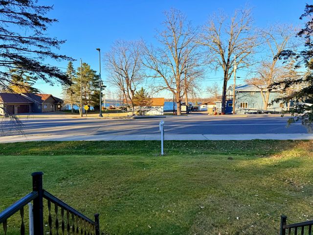 685 Main Street W, Isle, MN 56342