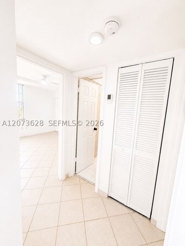 3551 SW 9th Ter 502, Miami, FL 33135