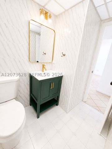 3551 SW 9th Ter 502, Miami, FL 33135