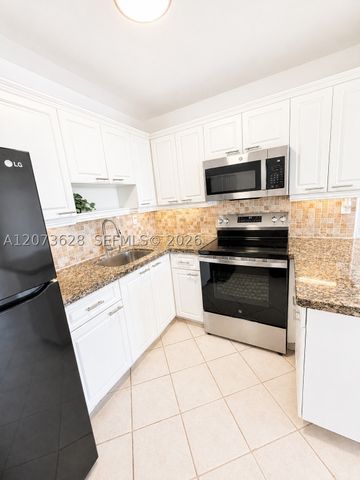 3551 SW 9th Ter 502, Miami, FL 33135